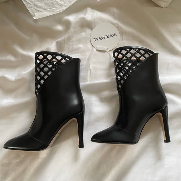❌SOLD❌ Authentic Gucci Ankle Boots - Picture 6 of 9